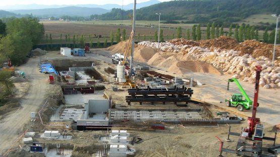 Vue aérienne du chantier de construction, La Bastide de Bousignac, Ariège (09)